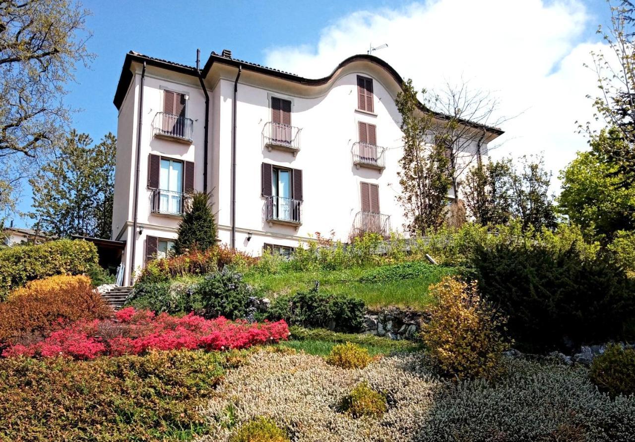 B&B Villa Regina Brunate Exteriör bild
